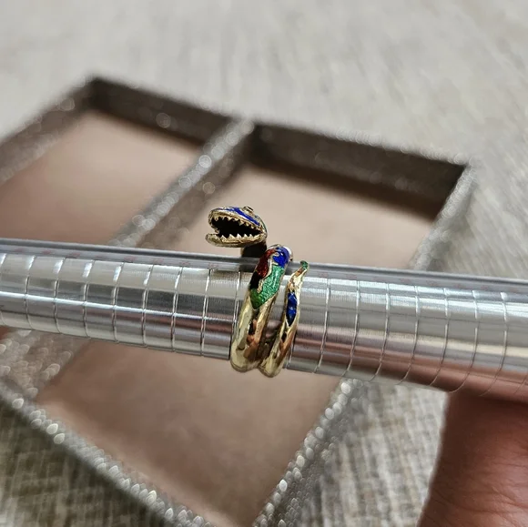 Vintage 14k Gold Enamel Serpent Wrap Coil Ring - Picture 4 of 15